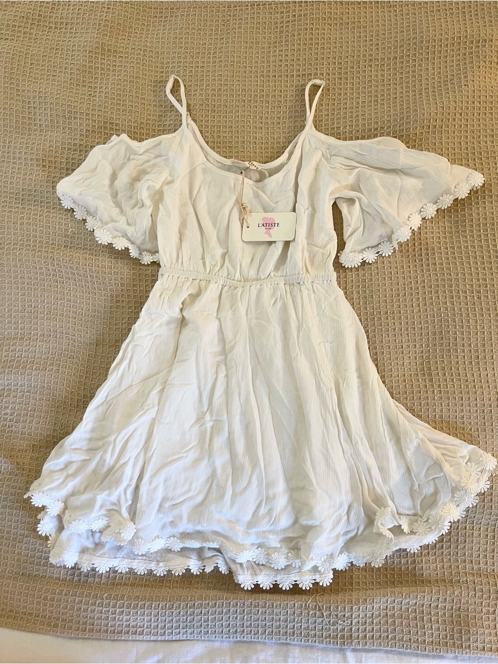 Daisies cold Shoulder Bohemian White Dress